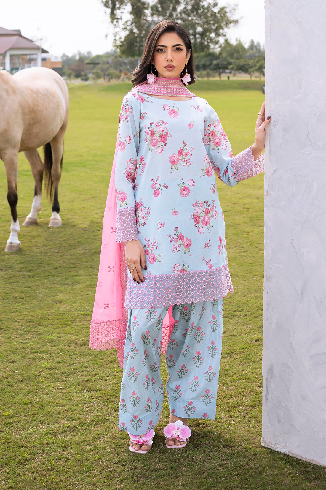 summer wedding guest outfits
